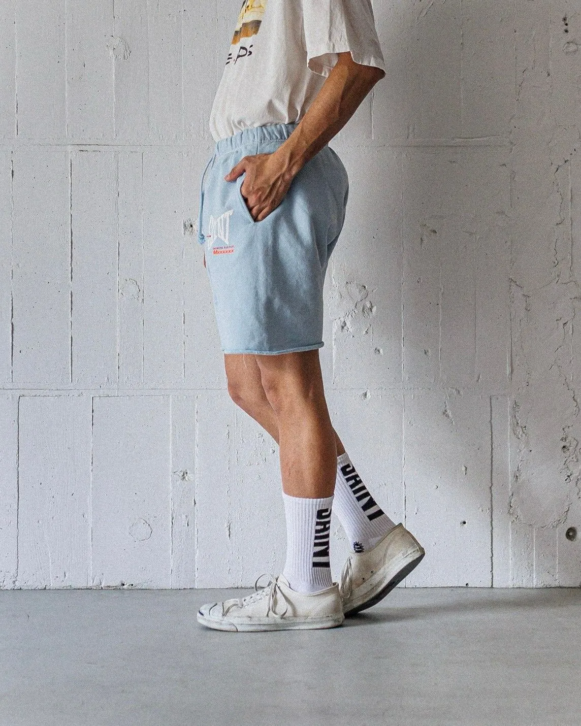 SAINT Mxxxxxx SWEAT SHORTS/RIBON SAINT/BLK pink SAINT LOGO shorts, black S-XL cotton and linen OE yarn fabric, stiff, light, comfortable and breathable, non-locking design, naturally rolled back after water, super handsome version, easy to match, original consistent main mark, wash water mark, little angel anti-counterfeiting mark